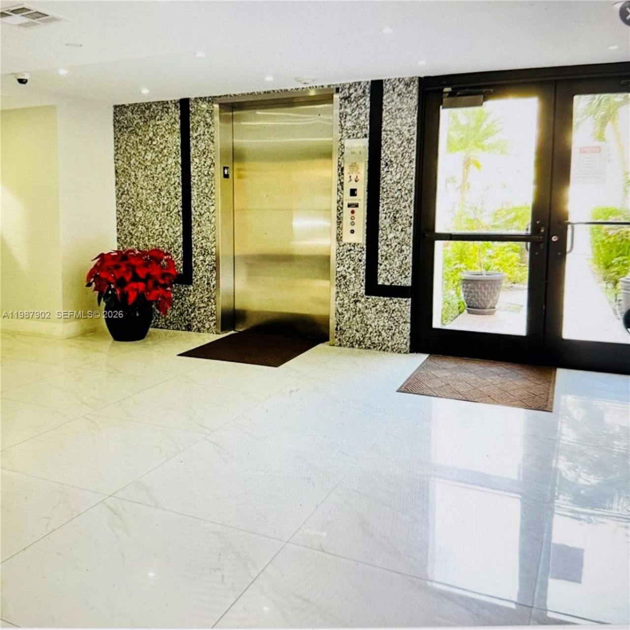 17021 N Bay Rd, Unit 1015, Sunny Isles Beach, FL 33160 Photo