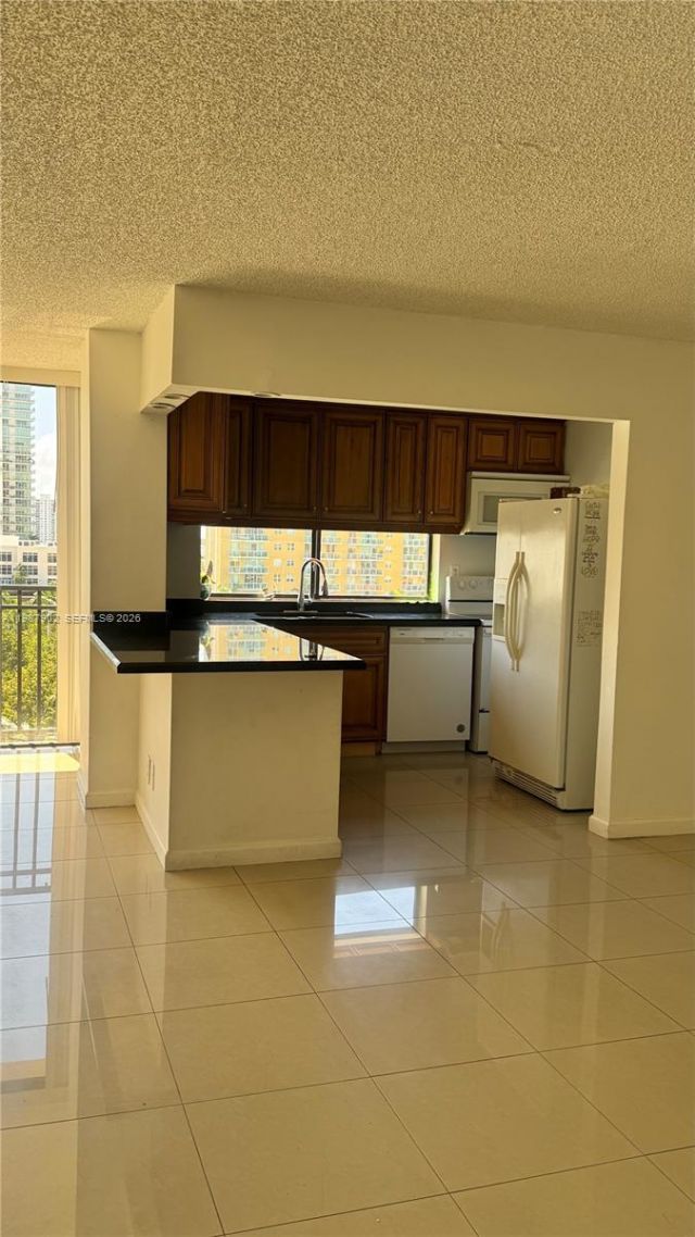 17021 N Bay Rd, Unit 1015, Sunny Isles Beach, FL 33160 Photo