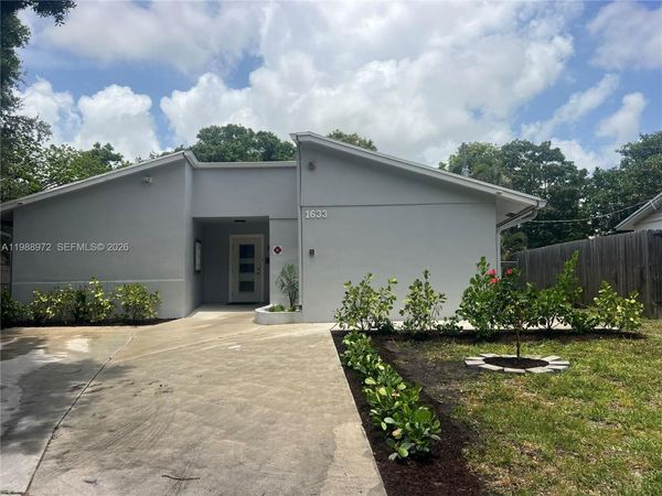 1633 NW 4th St, Boca Raton, FL 33486