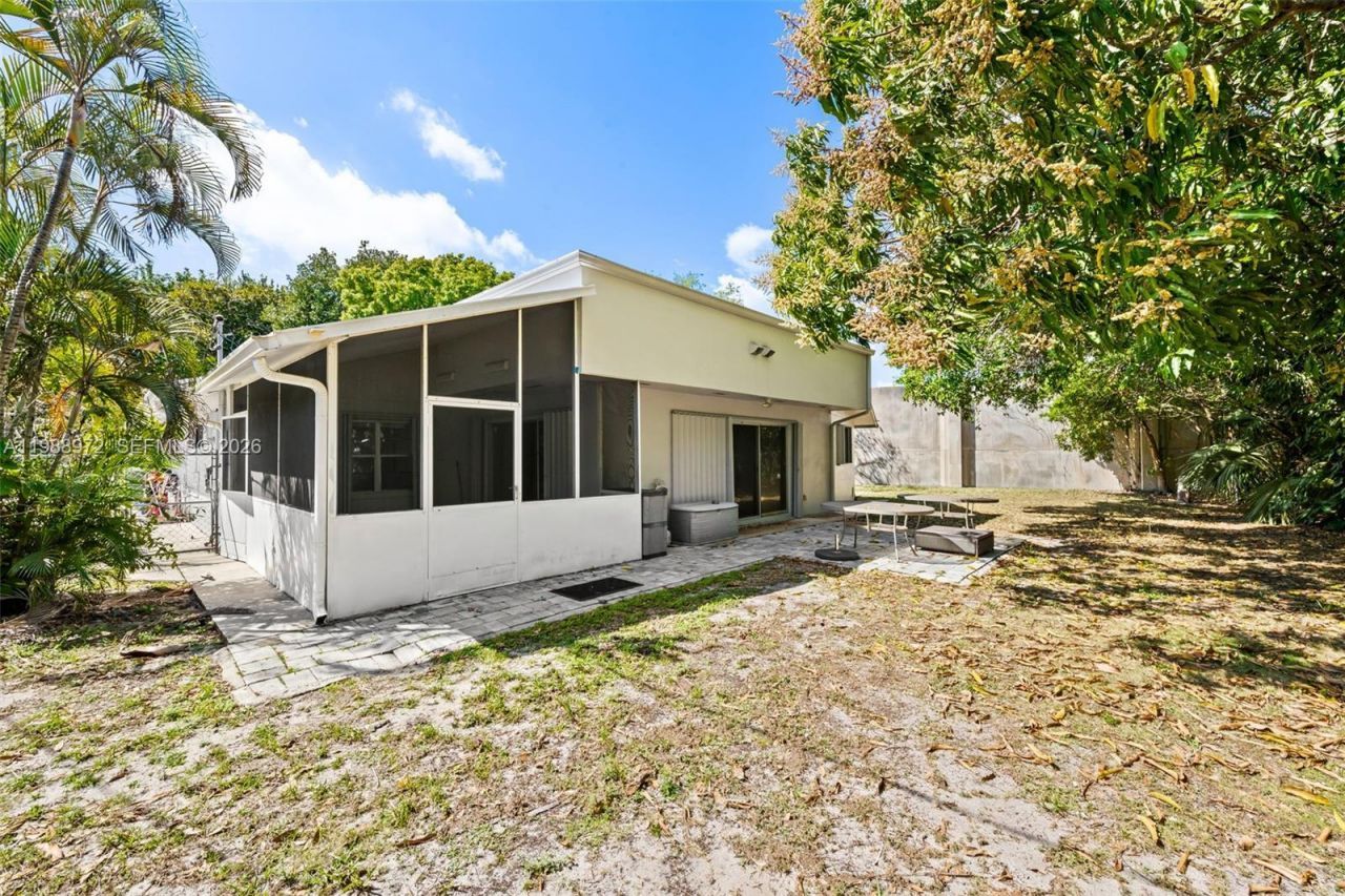 1633 NW 4th St, Boca Raton, FL 33486 Photo