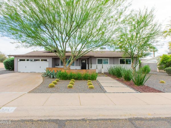 5541 E CHEERY LYNN Road, Phoenix, AZ 85018