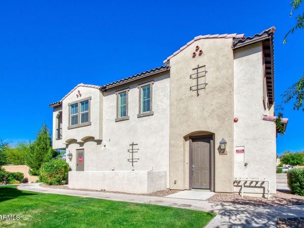 155 N LAKEVIEW Boulevard, Unit 243, Chandler, AZ 85225