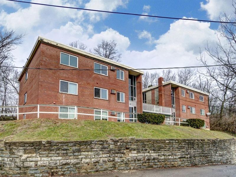 1668 Glen Parker Avenue, Cincinnati, OH 45223 Photo 3