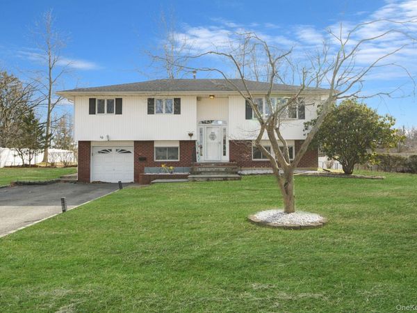 10 Pierre Drive , Commack, NY 11725