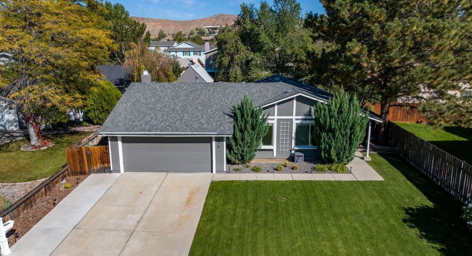 876 Pinewood Court, Sparks, NV 89434 Photo