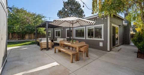 876 Pinewood Court, Sparks, NV 89434 Photo