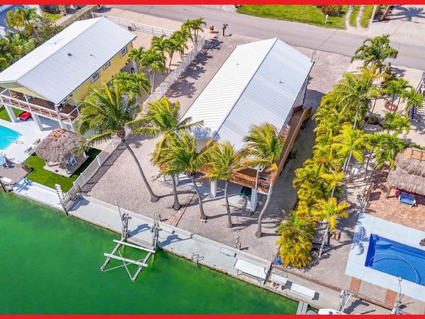 1011 E Caribbean Drive, Summerland, FL 33042