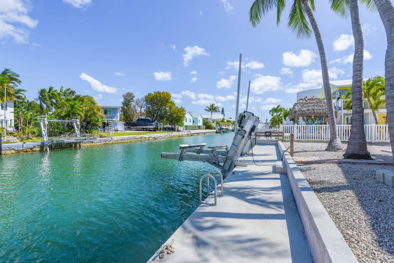 1011 E Caribbean Drive, Summerland Key, FL 33042 Photo