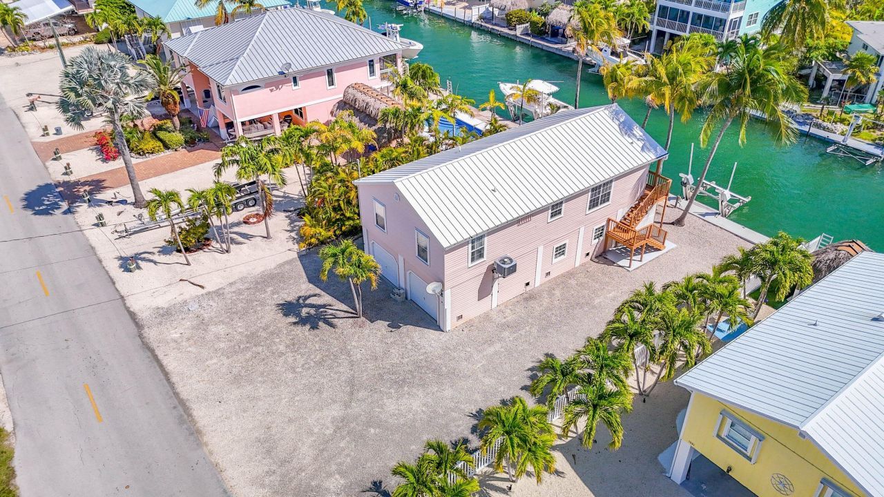 1011 E Caribbean Drive, Summerland Key, FL 33042 Photo