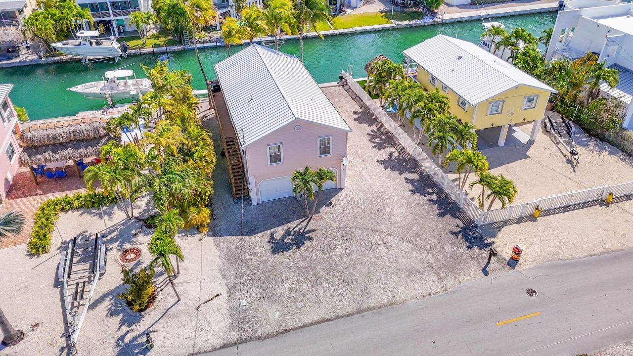1011 E Caribbean Drive, Summerland Key, FL 33042 Photo