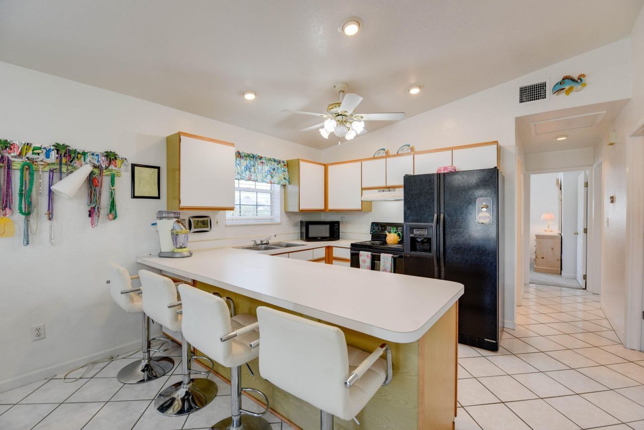 1011 E Caribbean Drive, Summerland Key, FL 33042 Photo