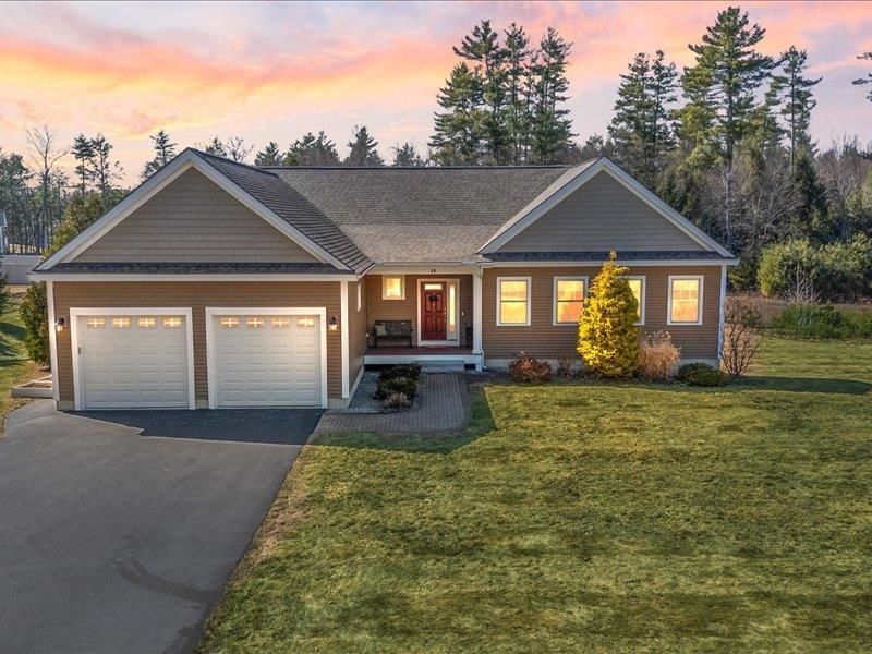 14 Tomasian Drive, Merrimack, NH 03054 Main Photo