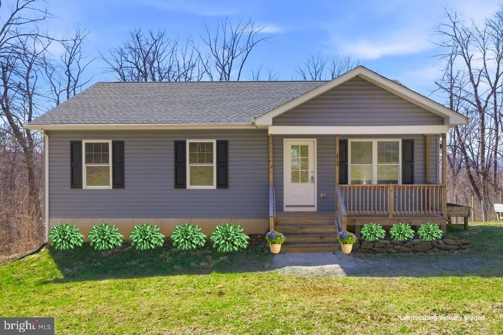 210 Gayles, Front Royal, VA 22630 Main Photo