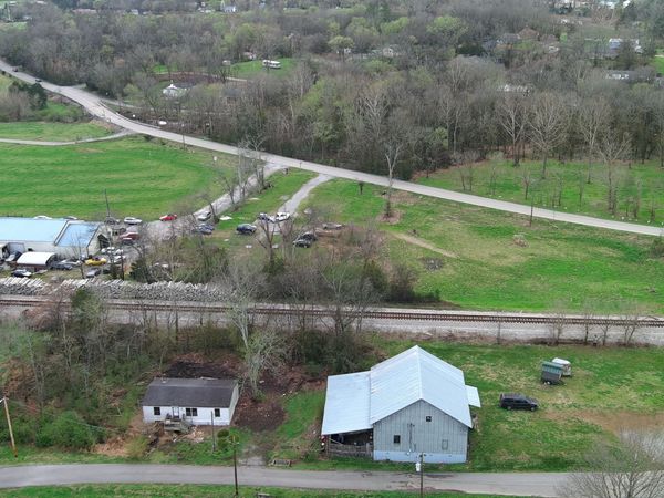 104 Hinkle Hill St E, Bell Buckle, TN 37020