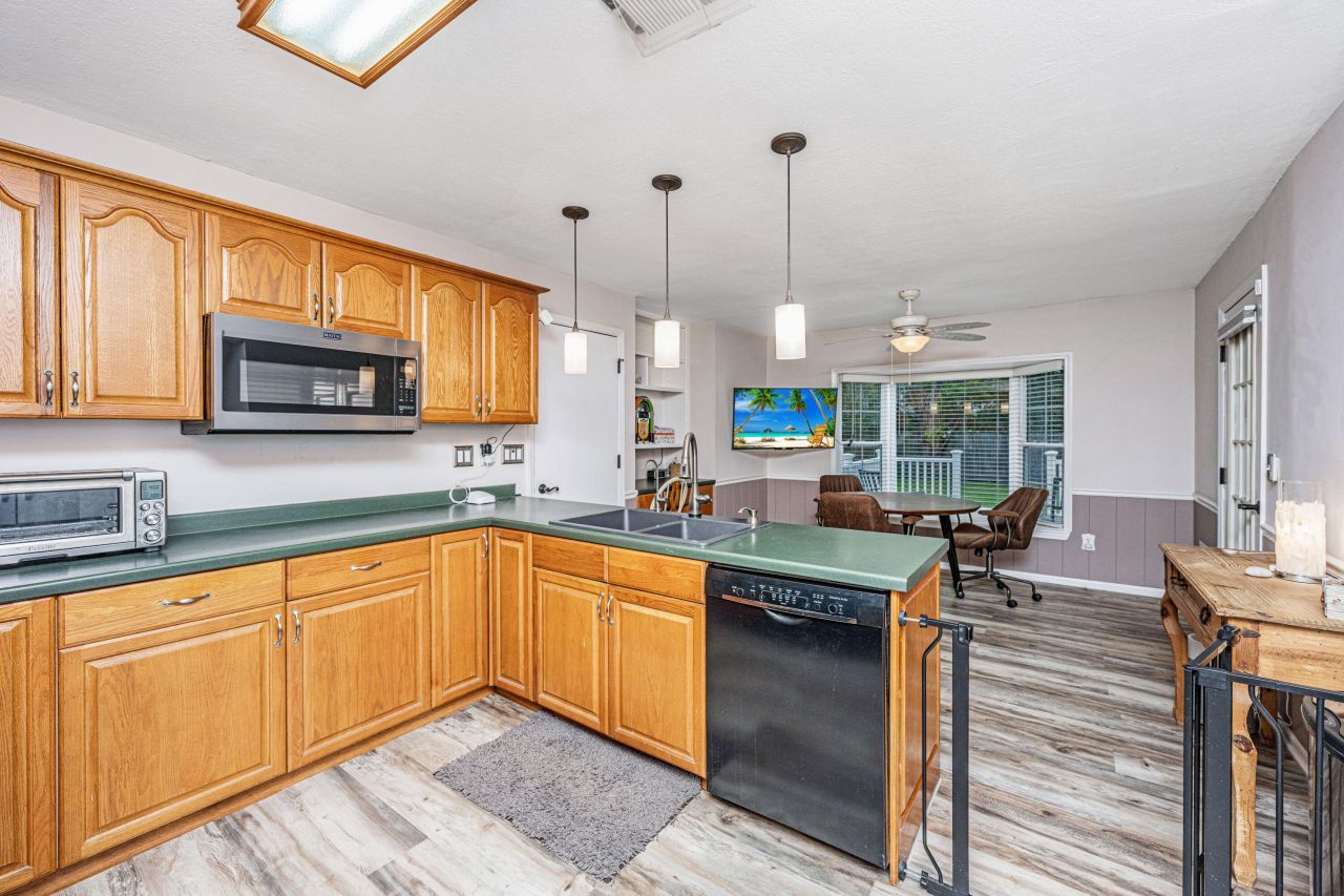 2228 Rivermont Place Photo 14