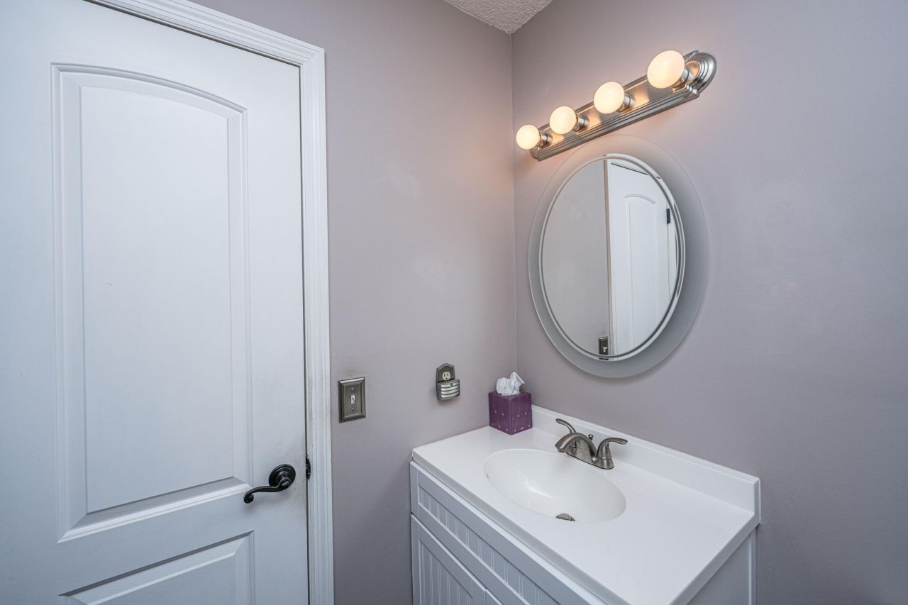 2228 Rivermont Place Photo 22