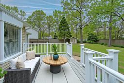 2228 Rivermont Place photo 4