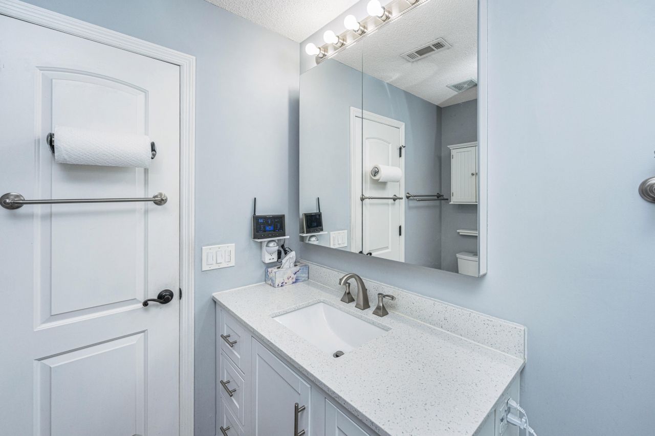 2228 Rivermont Place Photo 32