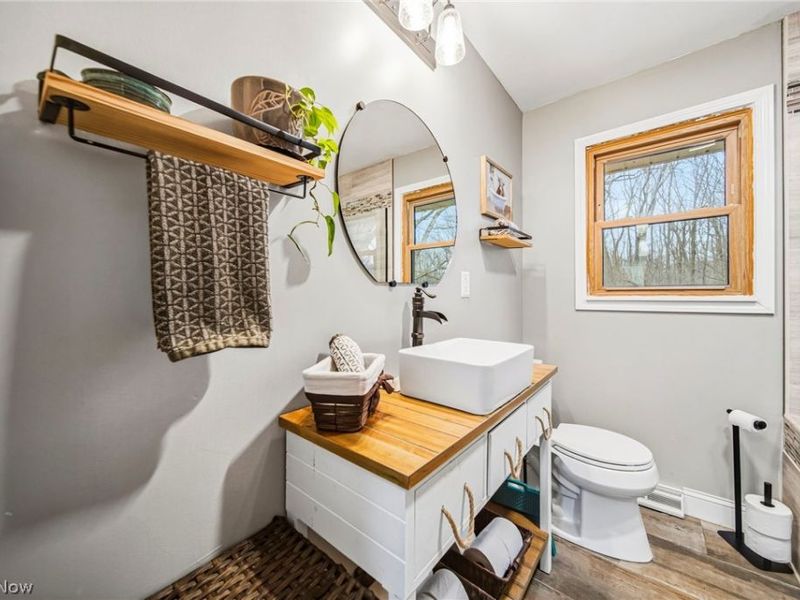 11914 Concord Hambden Road, Painesville, OH 44077 Photo 16