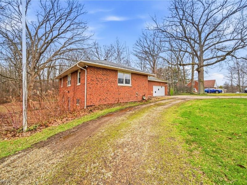 11914 Concord Hambden Road, Painesville, OH 44077 Photo 4