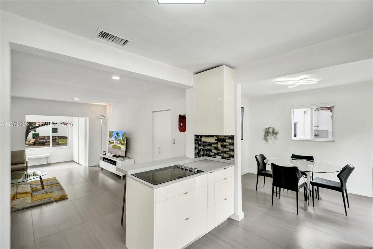 55 NW 92nd St, Miami Shores, FL 33150 Photo
