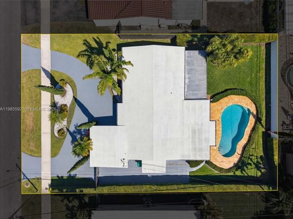 9440 SW 54th St, Miami, FL 33165