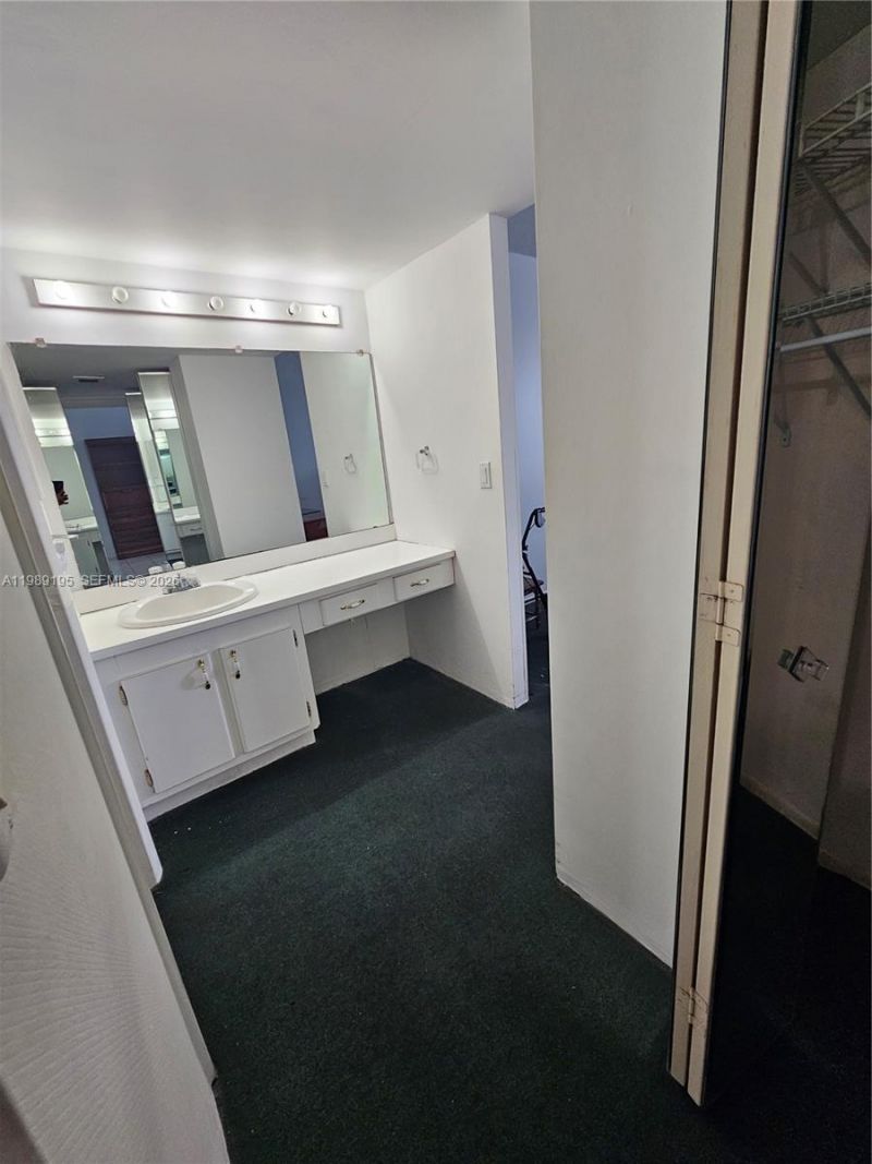 20400 W Country Club Dr, Unit 601, Aventura, FL 33180 Photo