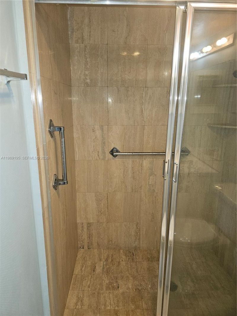 20400 W Country Club Dr, Unit 601, Aventura, FL 33180 Photo