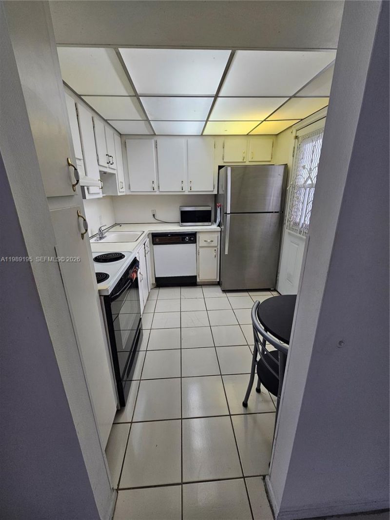 20400 W Country Club Dr, Unit 601, Aventura, FL 33180 Photo