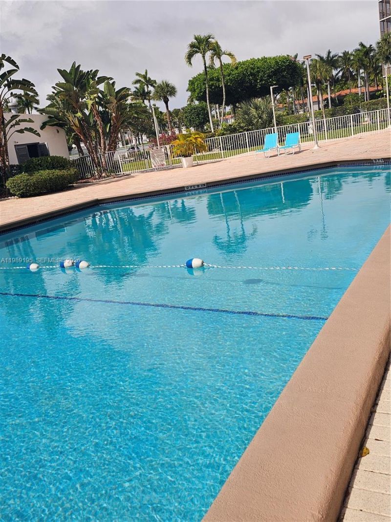 20400 W Country Club Dr, Unit 601, Aventura, FL 33180 Photo