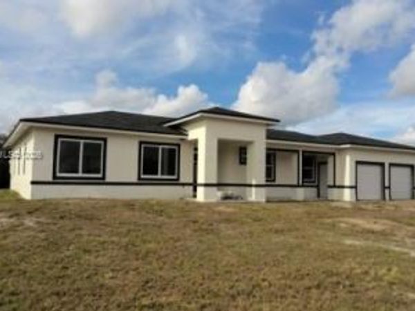 1715 McArthur Ave , Lehigh Acres, FL 33972