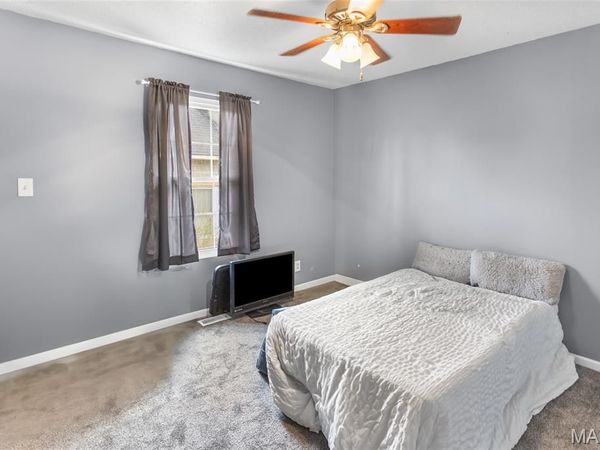 1345 Poplar Street, Unit 2A, Highland, IL 62249