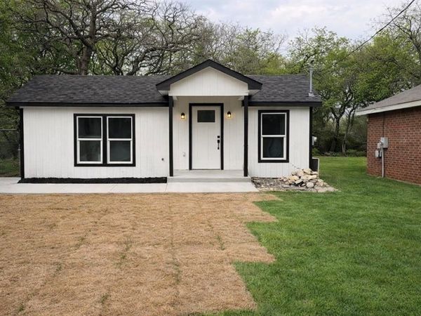 3109 Pueblo Trail, Lake Worth, TX 76135