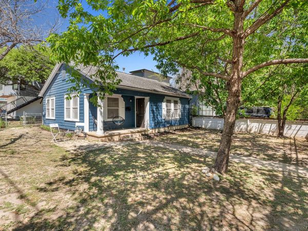 1910 Kinney Ave, Austin, TX 78704