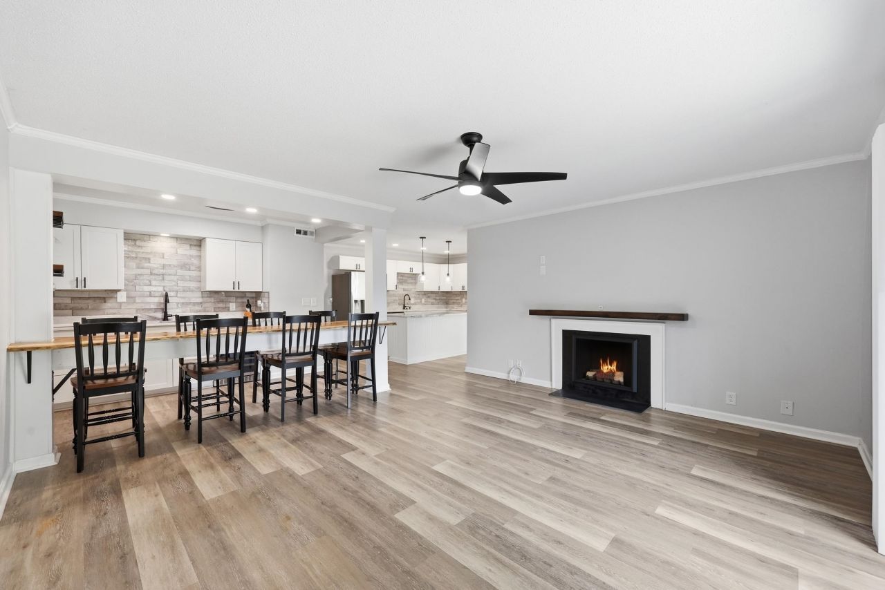 1100 Wedge Way Photo 11