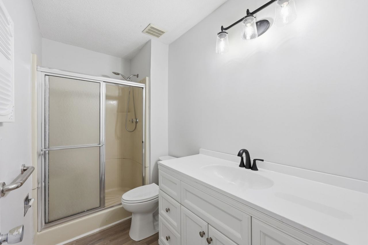 1100 Wedge Way Photo 12