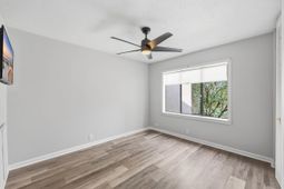 1100 Wedge Way photo 4