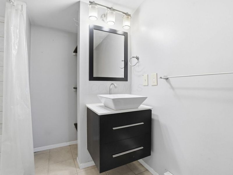 209 S East Street, New Holland, OH 43145 Photo 19