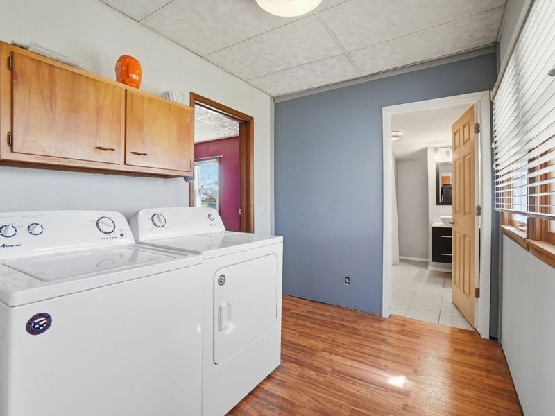 209 S East Street, New Holland, OH 43145 Photo 24