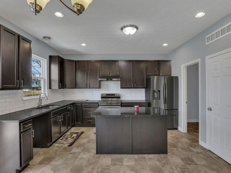 3239 Hairst Drive, Reynoldsburg, OH 43068 Photo 10