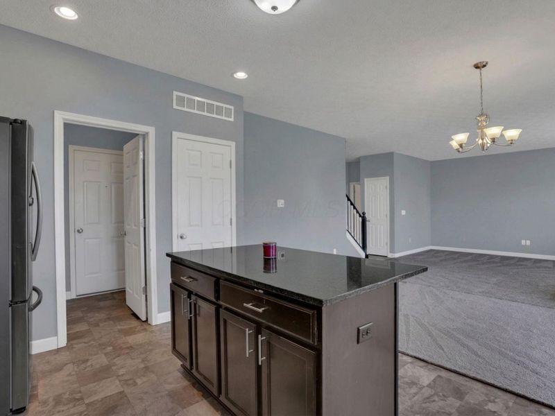 3239 Hairst Drive, Reynoldsburg, OH 43068 Photo 12