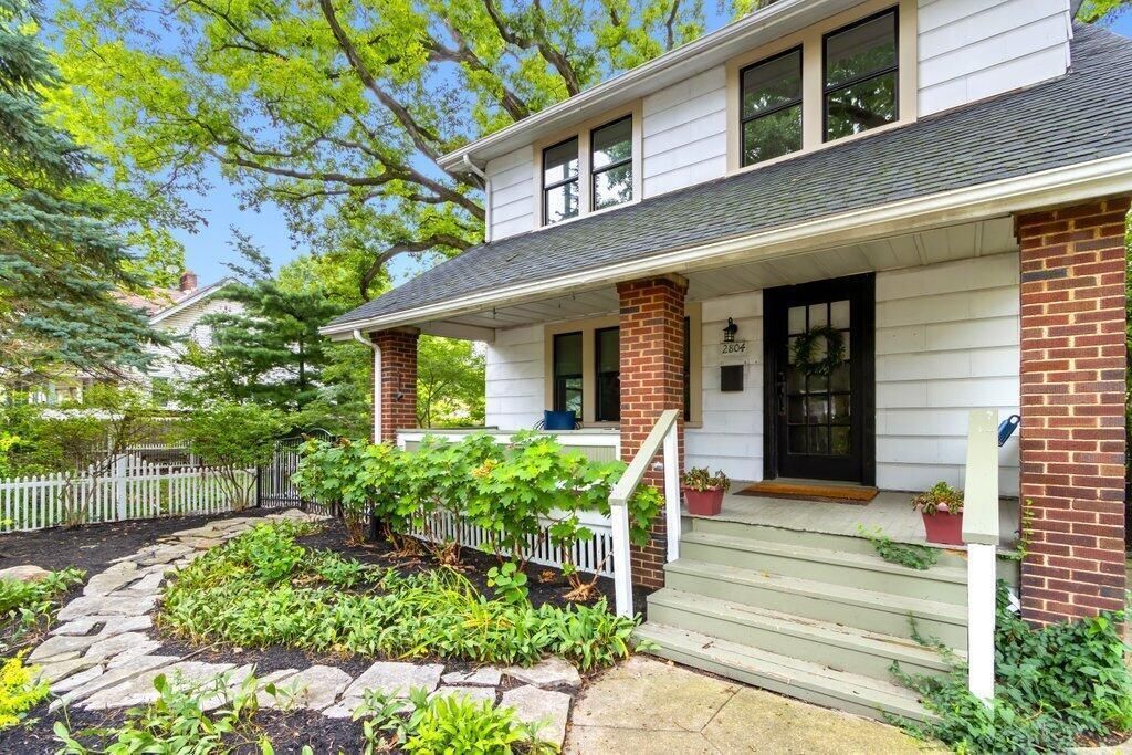 2804 Indianola Avenue, Columbus, OH 43202 Main Photo