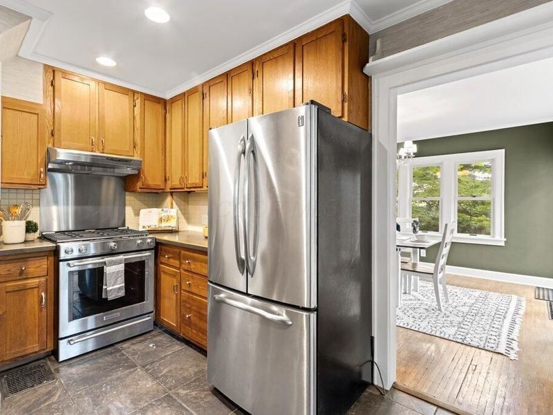 2804 Indianola Avenue, Columbus, OH 43202 Photo 15