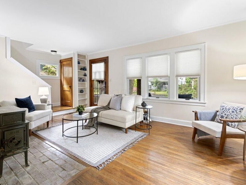 2804 Indianola Avenue, Columbus, OH 43202 Photo 9