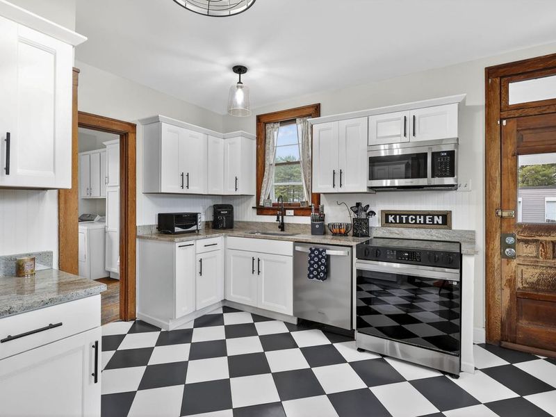 94 W Waterloo Street, Canal Winchester, OH 43110 Photo 10