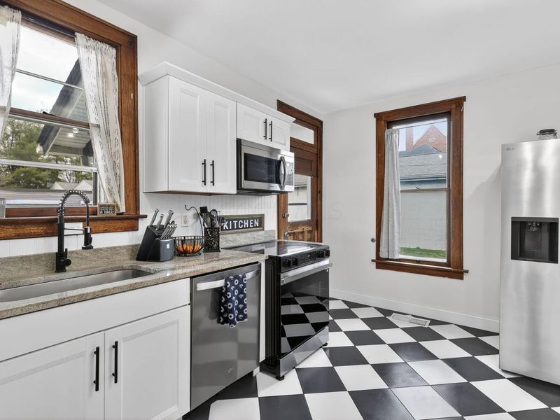 94 W Waterloo Street, Canal Winchester, OH 43110 Photo 13