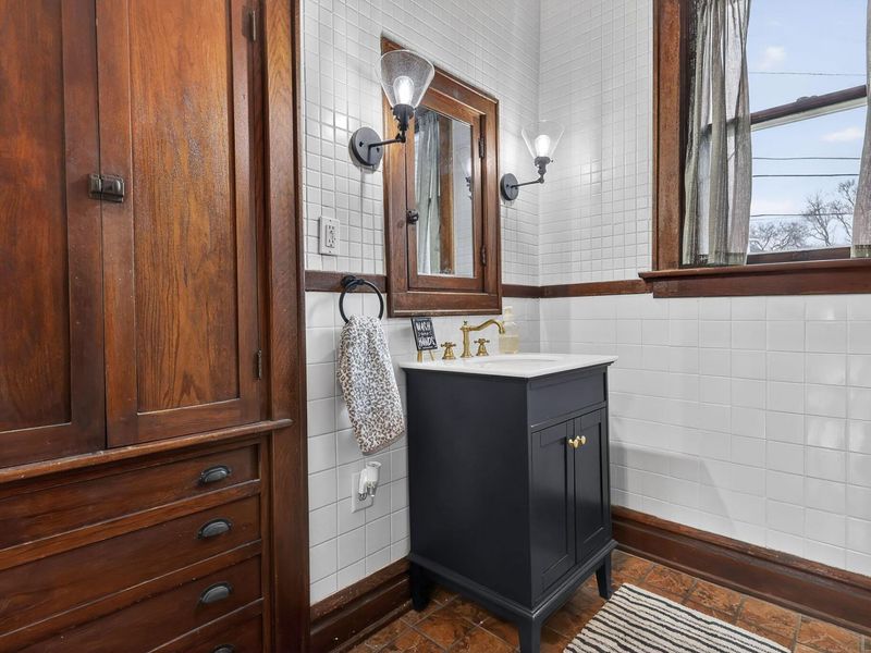 94 W Waterloo Street, Canal Winchester, OH 43110 Photo 17