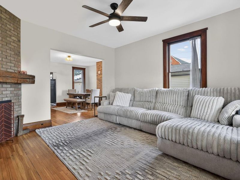 94 W Waterloo Street, Canal Winchester, OH 43110 Photo 3