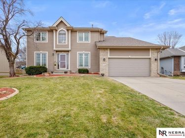 17317 Patterson Drive , Omaha, NE 68135