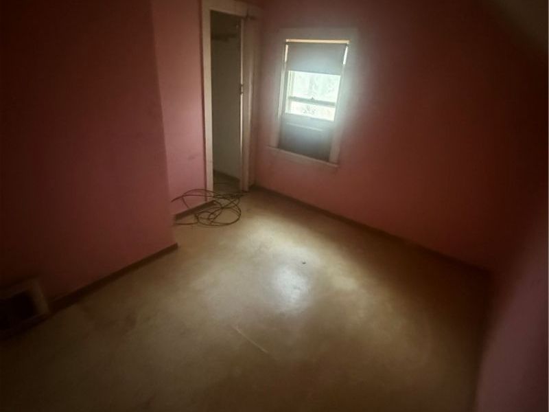 568 Columbus Street, Bedford, OH 44146 Photo 4